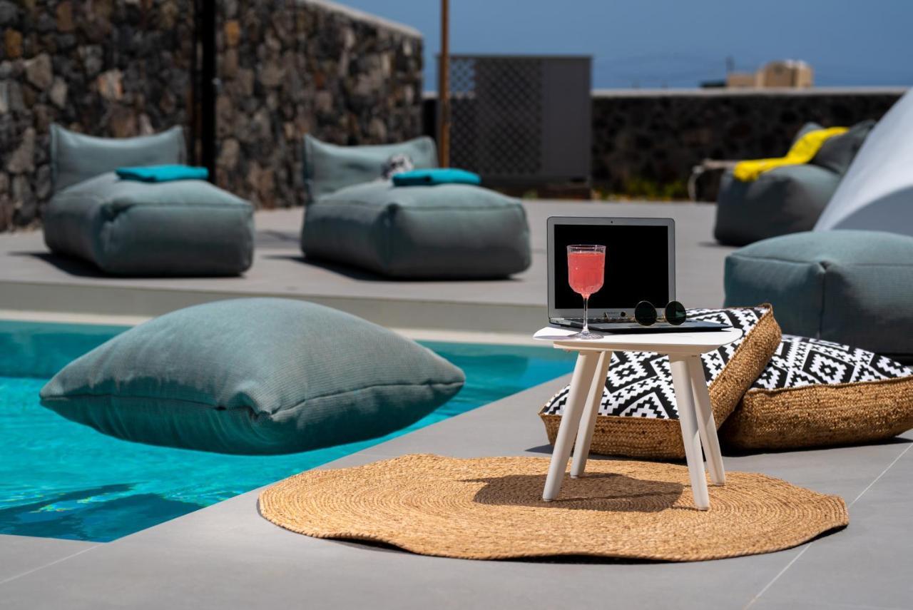 Modern Dome Homes Of Santorini 페리사 외부 사진